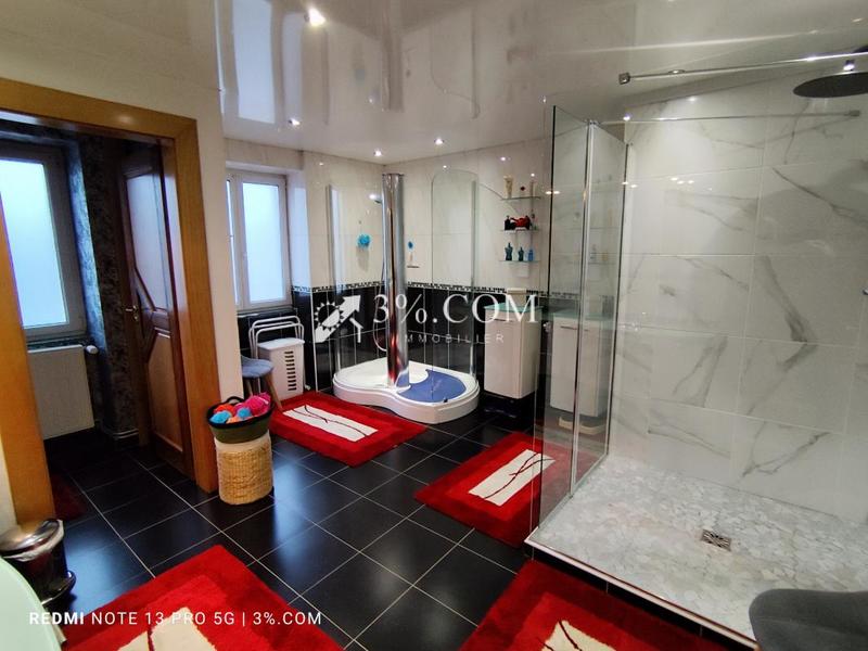 Propriété - 525 m² - 15 pièces