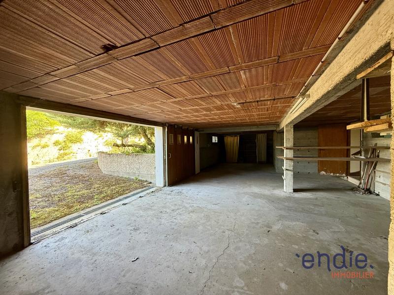 Maison - 158 m² - 6 pièces