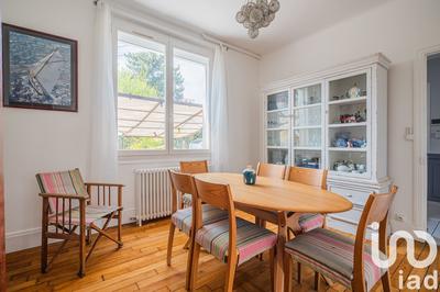 Maison - 149 m² - 7 pièces