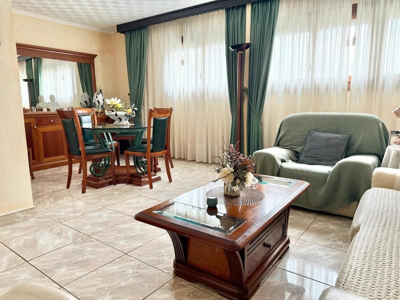 Appartement - 75 m² - 4 pièces