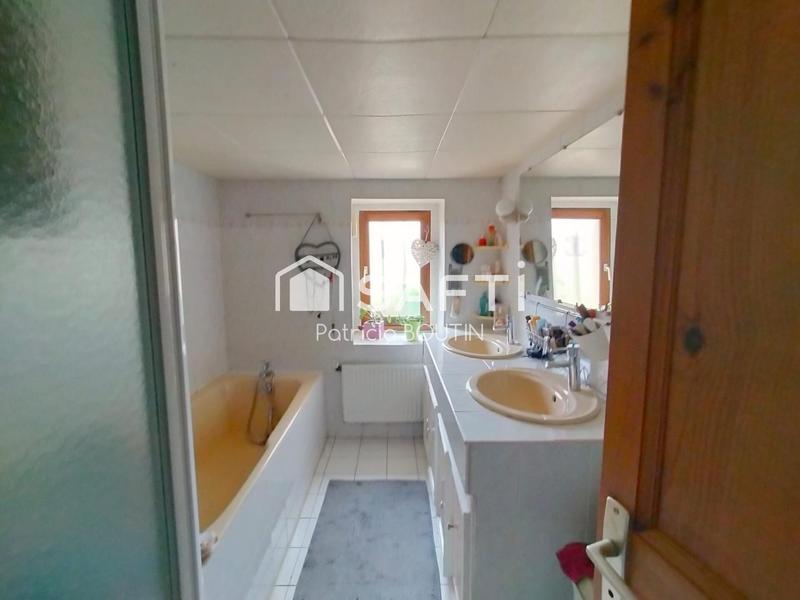 Maison - 167 m² - 8 pièces