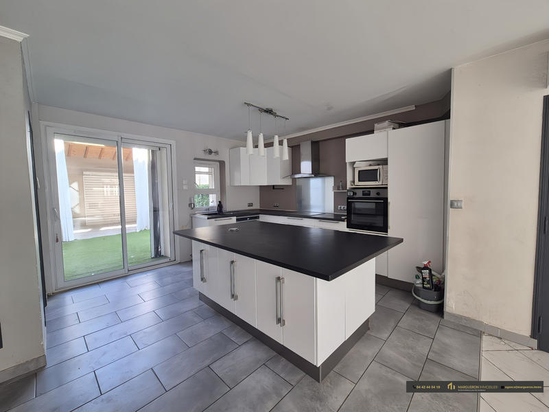 Maison traditionnelle - 110 m² - 4 pièces