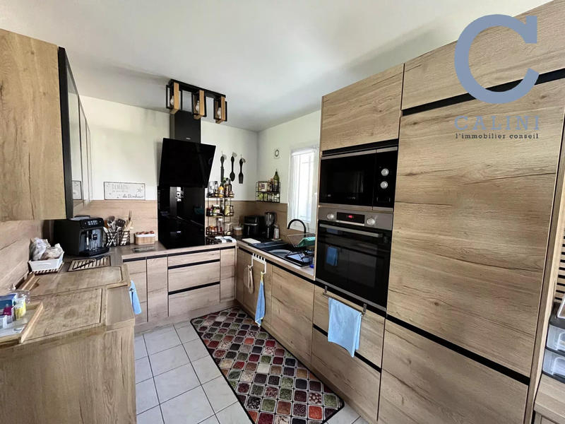 Maison - 77 m² - 4 pièces