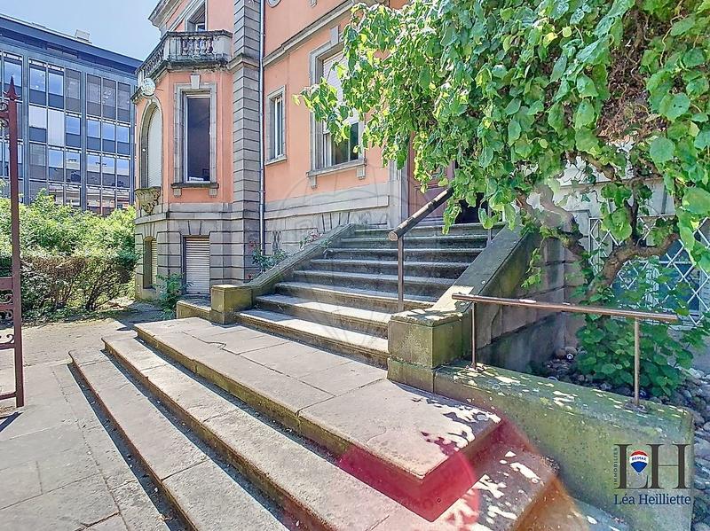 Bureau - 102 m² - 4 pièces