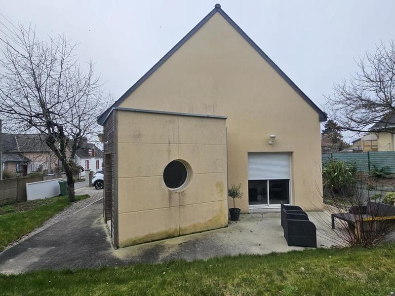 Maison - 98 m² - 6 pièces