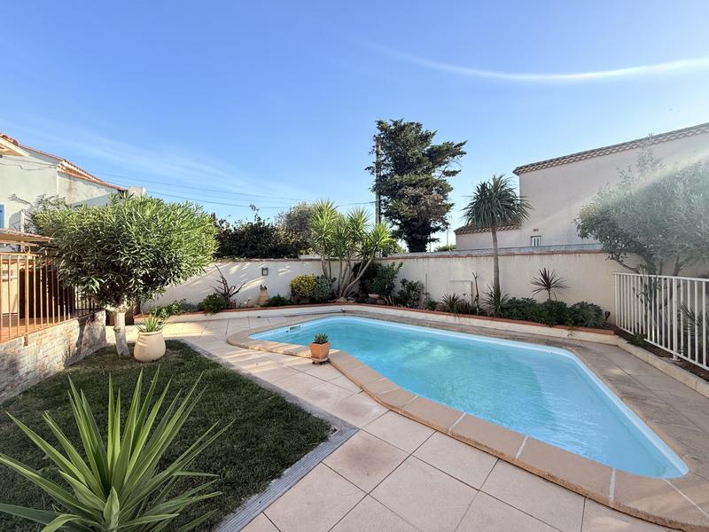 Maison traditionnelle - 111 m² - 4 pièces