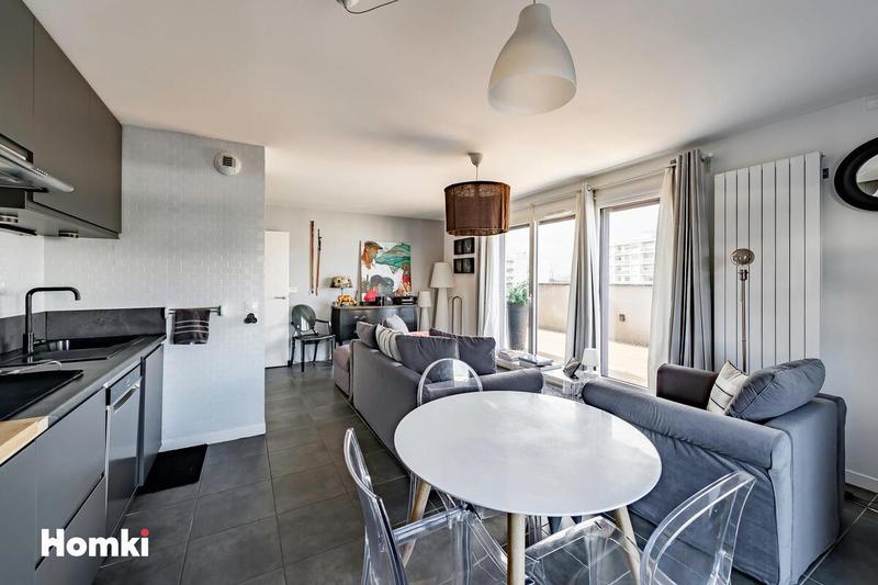 Appartement - 81 m² - 4 pièces