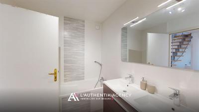 Appartement - 125 m² - 5 pièces