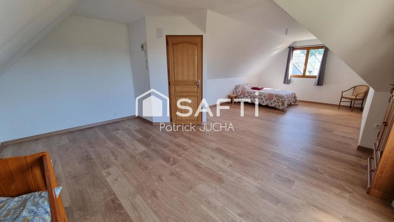 Maison - 274 m² - 10 pièces