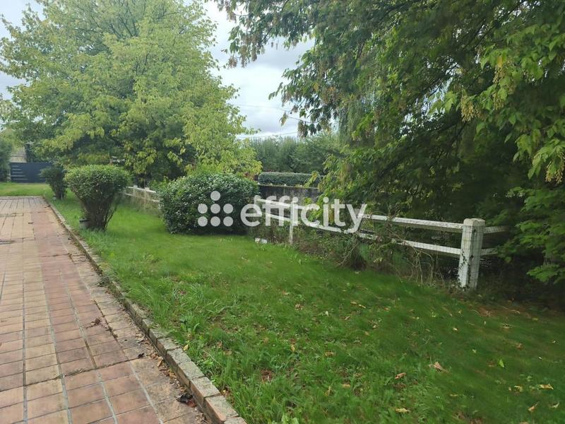 Maison - 518 m² - 12 pièces