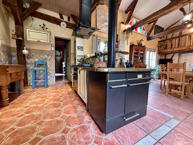 Maison - 375 m² - 17 pièces