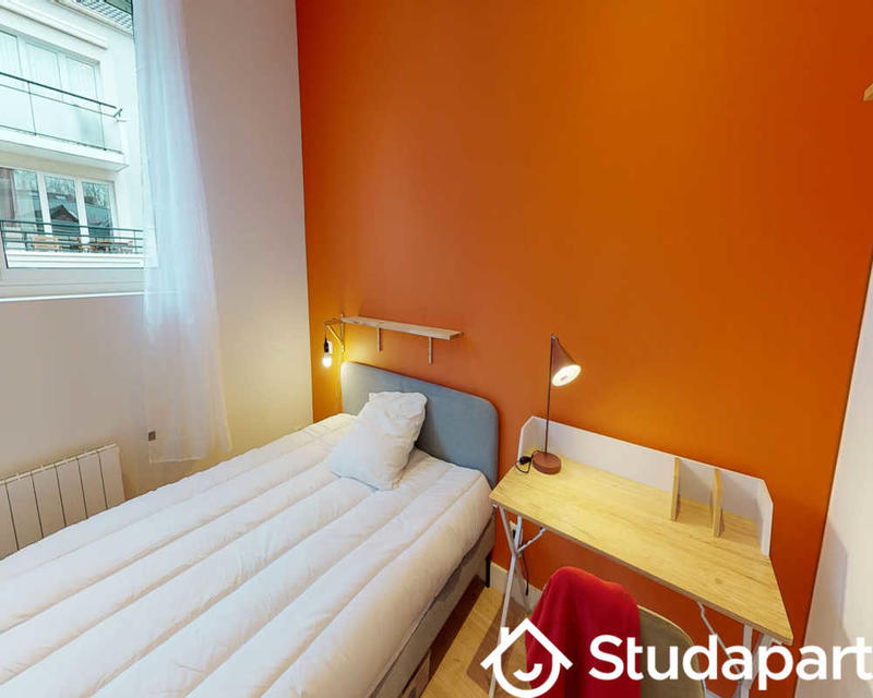 Chambre - 110 m² - 1 pièce