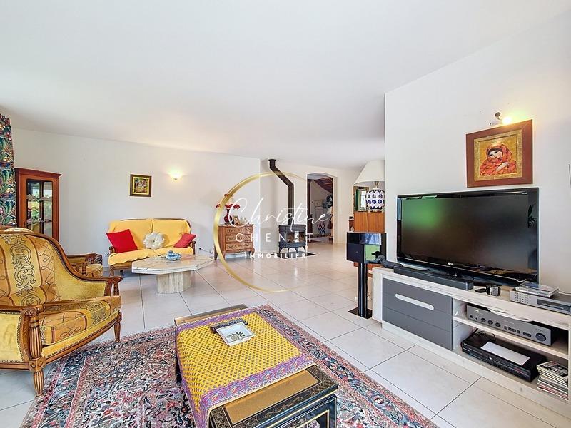 Maison - 190 m² - 7 pièces