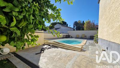 Maison - 90 m² - 5 pièces