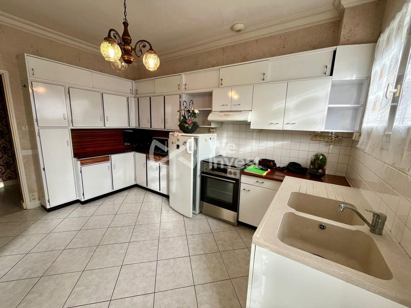 Maison - 96 m² - 6 pièces