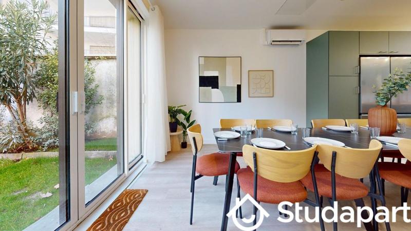 Chambre - 9 m² - 1 pièce