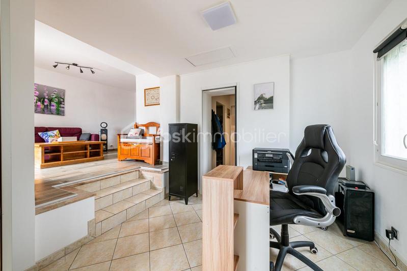 Maison en pierre - 94 m² - 4 pièces