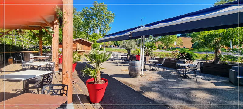 Local commercial - 256 m² - 8 pièces