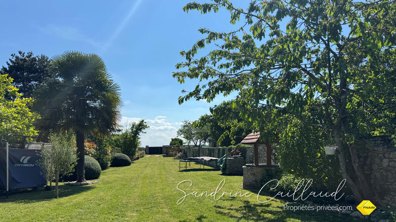 Maison - 229 m² - 8 pièces