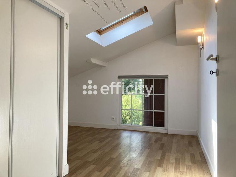 Appartement - 85 m² - 3 pièces