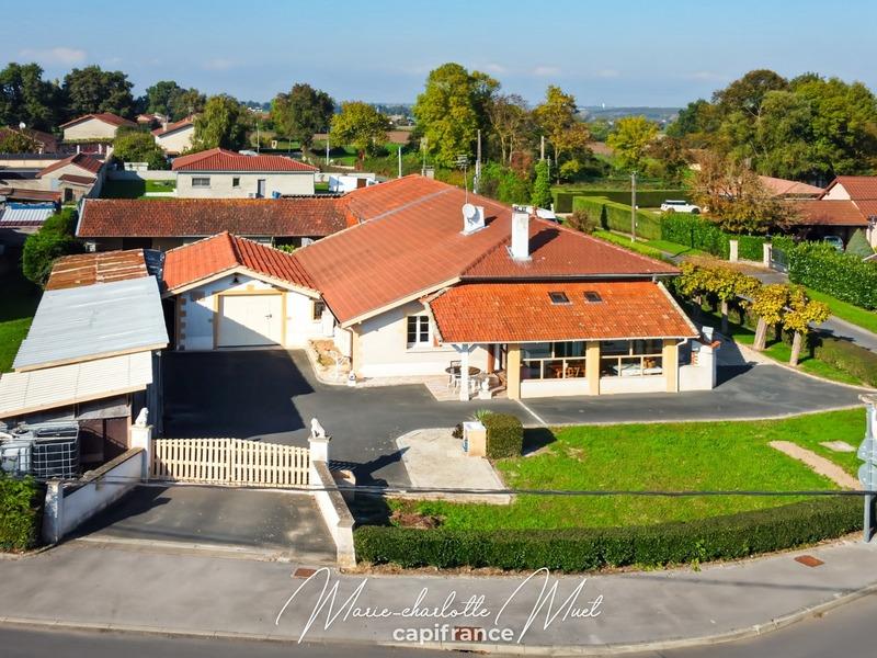 Maison - 143 m² - 5 pièces