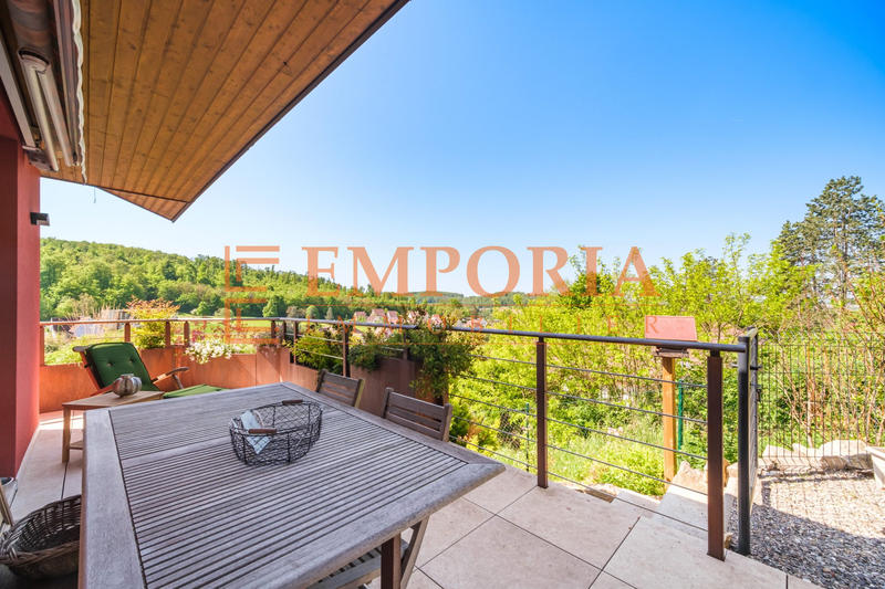 Maison - 175 m² - 8 pièces