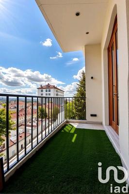 Appartement - 90 m² - 4 pièces