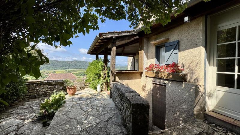 Maison - 150 m² - 8 pièces