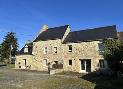 Corps de ferme - 190 m² - 8 pièces