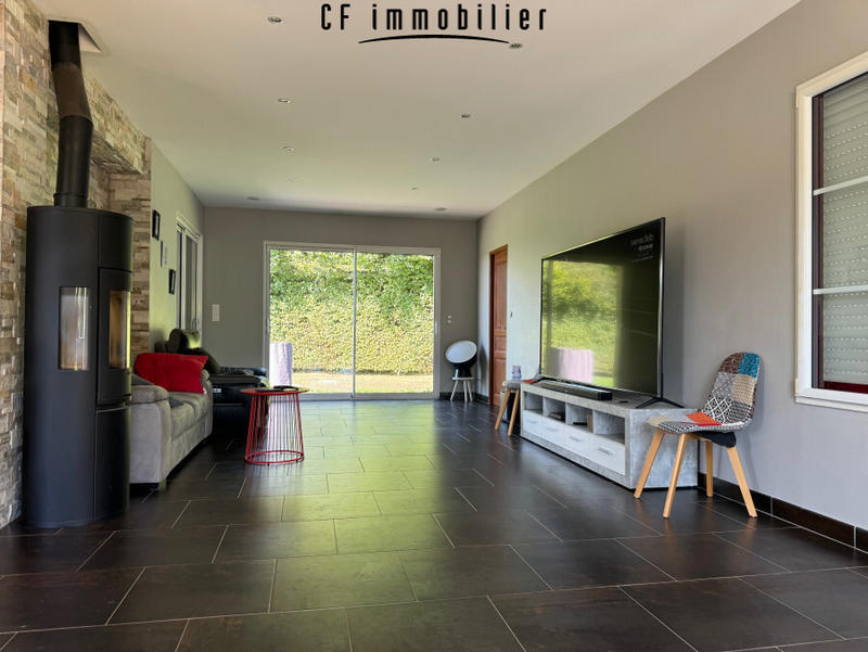 Maison - 200 m² - 7 pièces