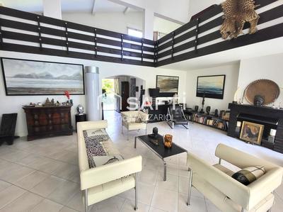 Maison - 181 m² - 6 pièces