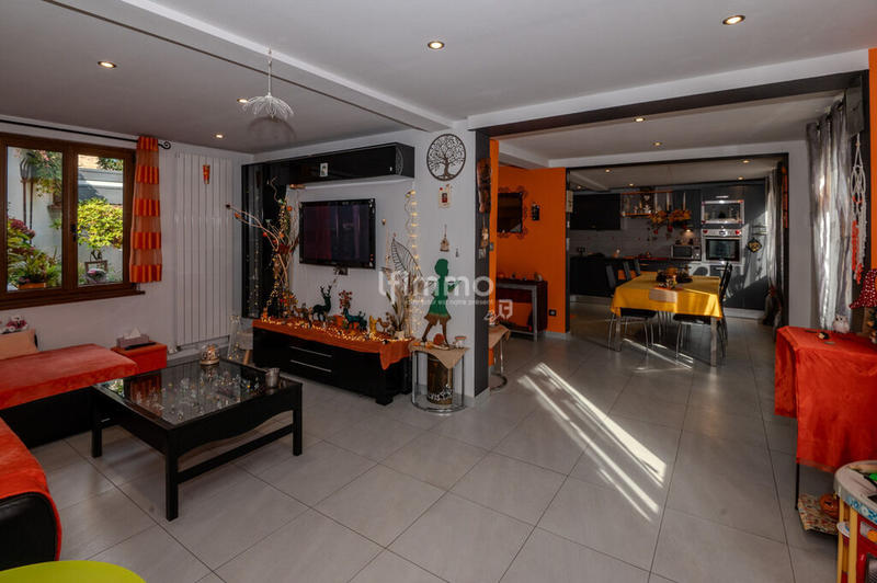 Maison - 117 m² - 6 pièces