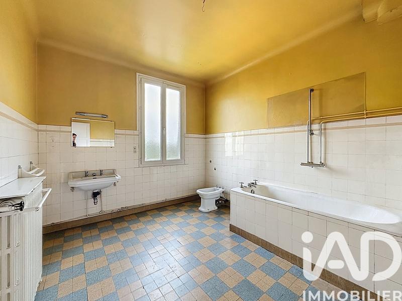 Maison - 140 m² - 6 pièces