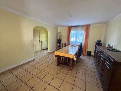 Maison - 96 m² - 3 pièces