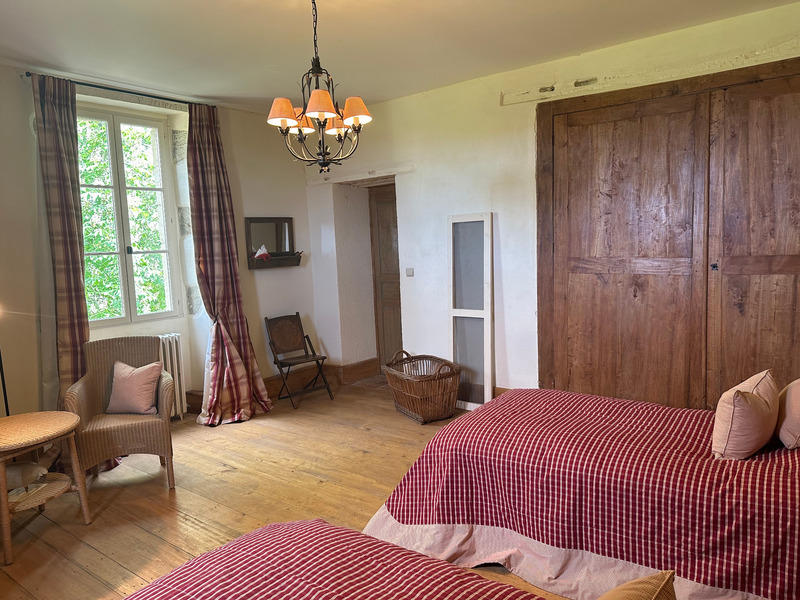 Propriété - 426 m² - 12 pièces