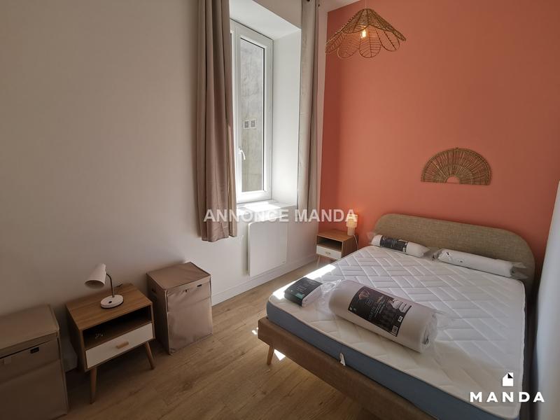 Chambre - 10 m² - 4 pièces