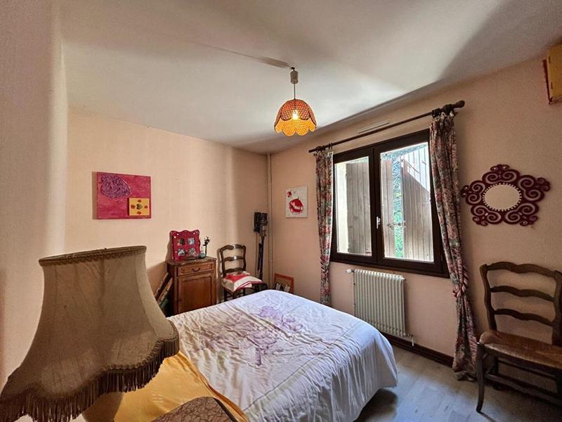 Propriété - 208 m² - 6 pièces