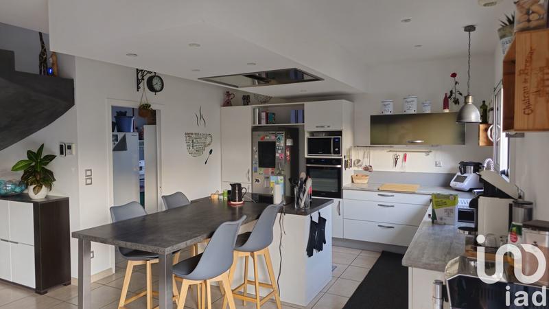 Maison - 176 m² - 7 pièces