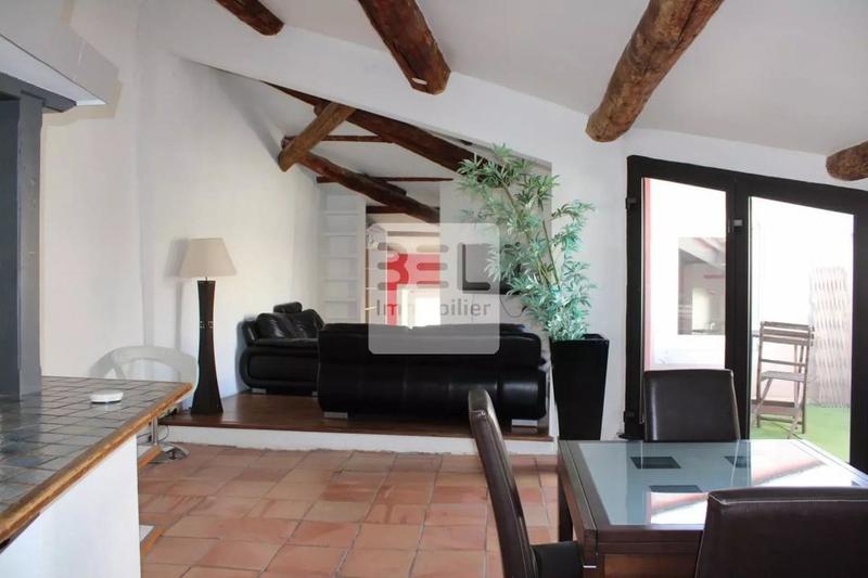 Appartement - 77 m² - 2 pièces