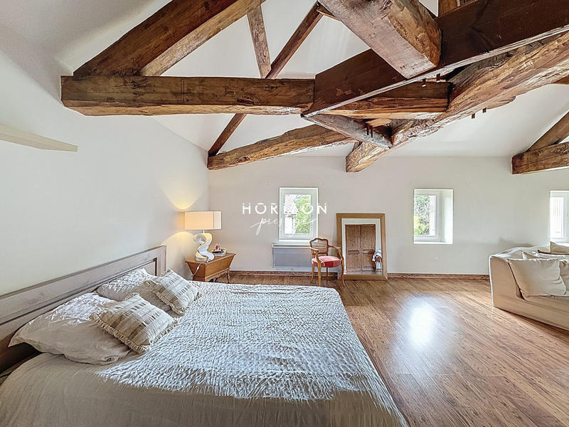 Maison - 183 m² - 6 pièces