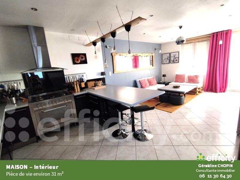 Maison - 88 m² - 4 pièces