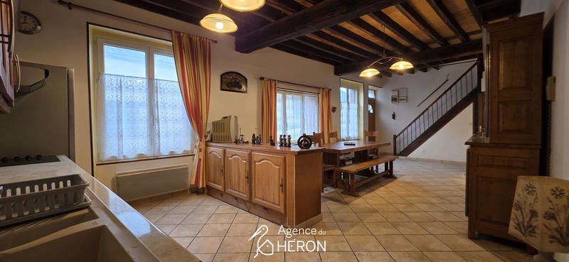 Maison - 111 m² - 7 pièces