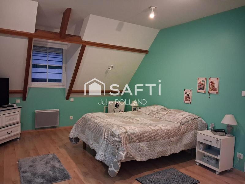 Maison - 250 m² - 8 pièces