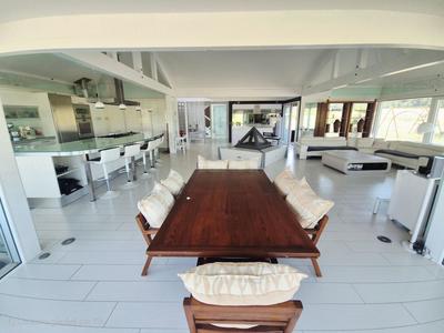 Maison - 229 m² - 6 pièces