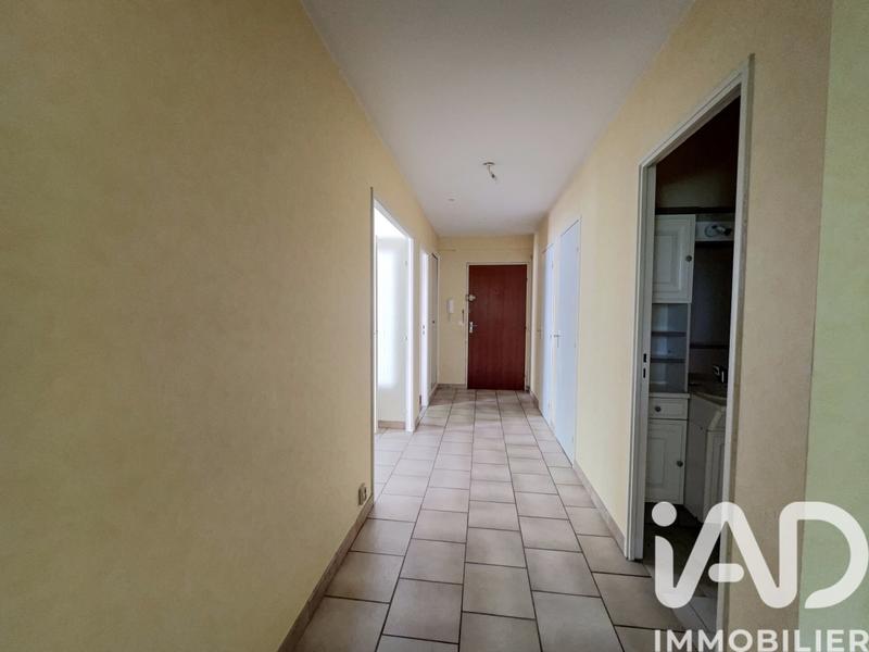 Appartement - 82 m² - 4 pièces