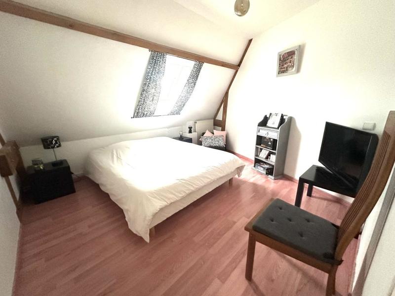 Maison - 200 m² - 7 pièces