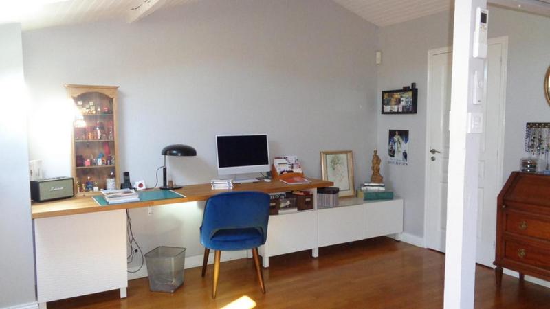 Maison - 201 m² - 7 pièces