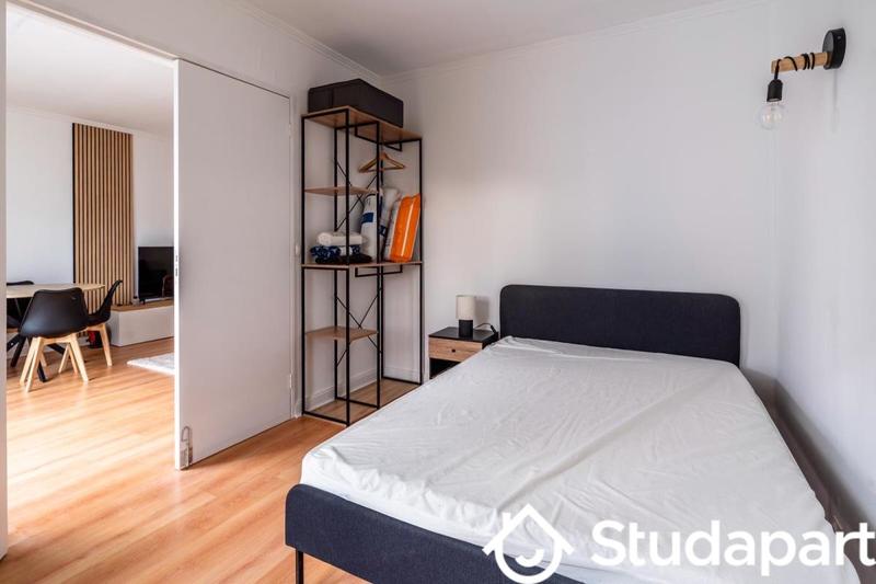 Chambre - 12 m² - 1 pièce