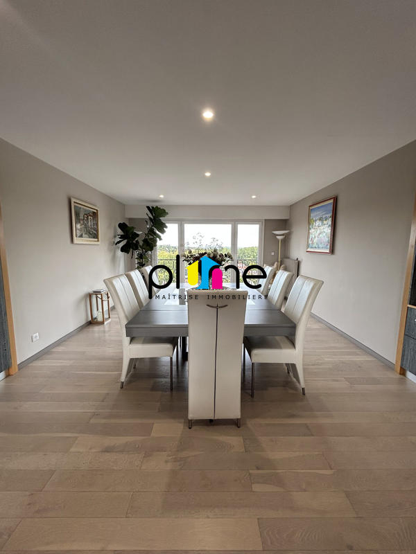 Appartement - 200 m² - 4 pièces