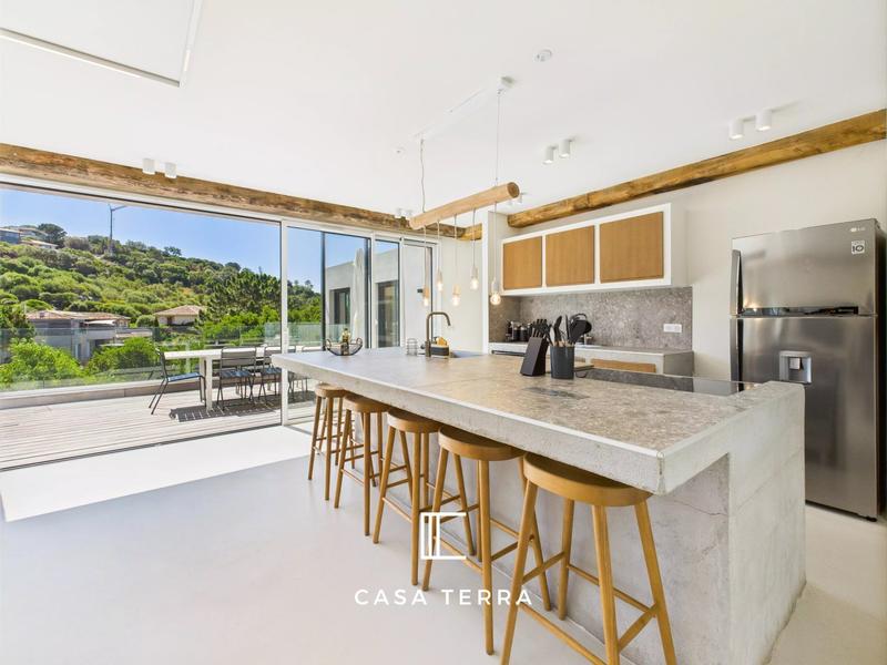 Villa - 150 m² - 6 pièces